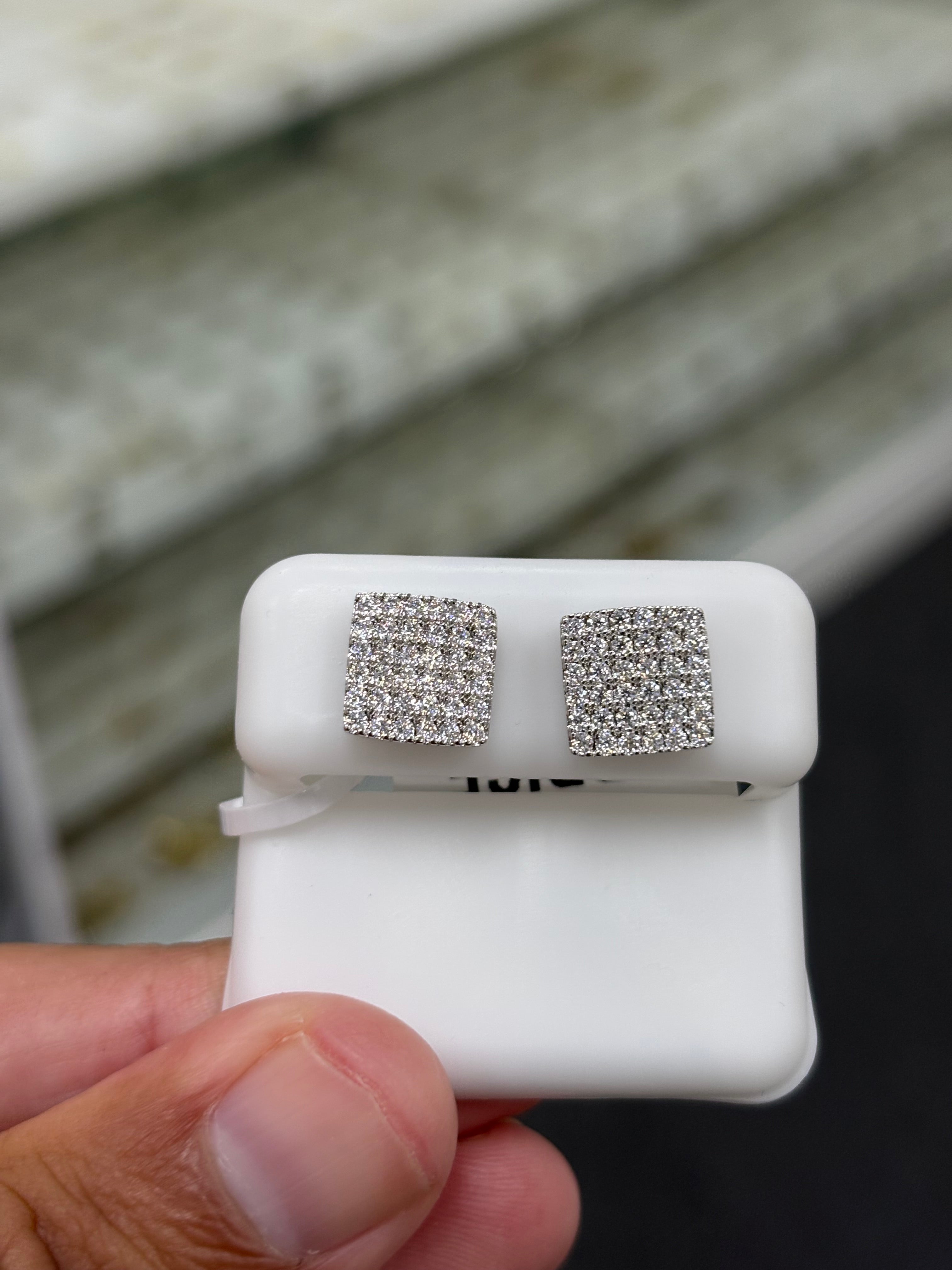 Boxxy earrings