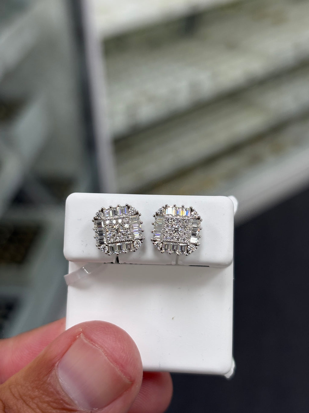 Outer edge baguette earrings