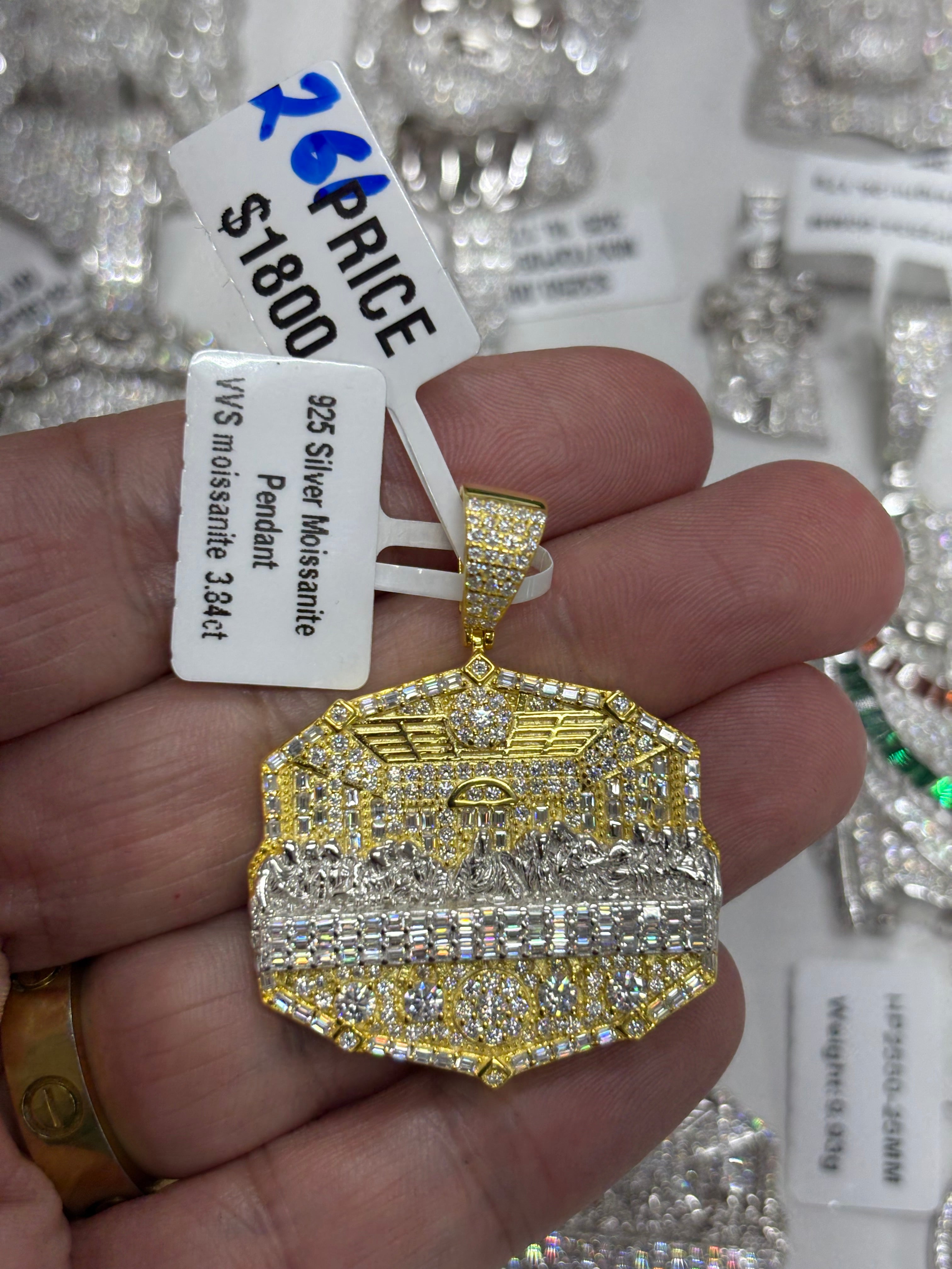 Last supper pendant