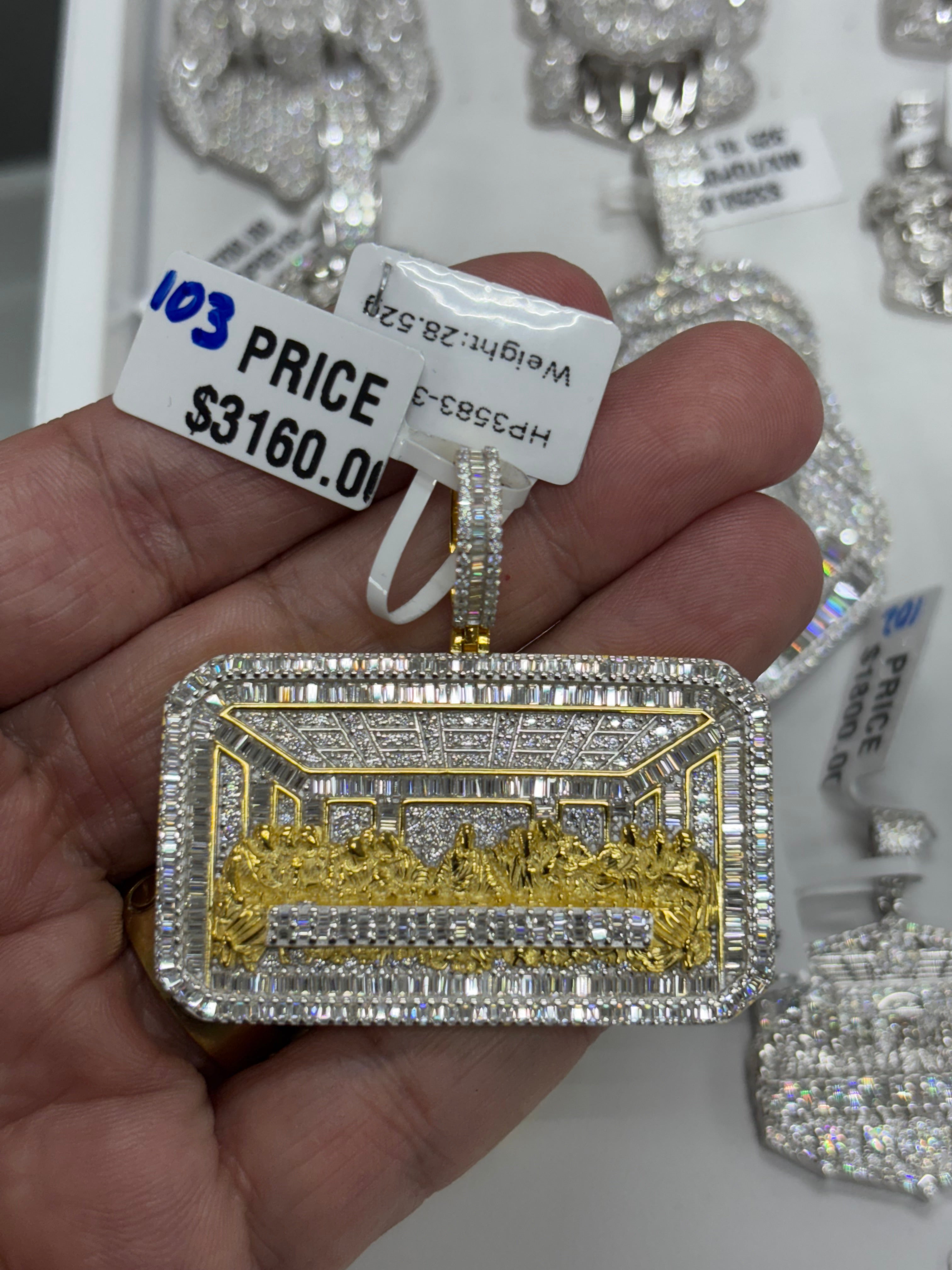 Large last supper pendant
