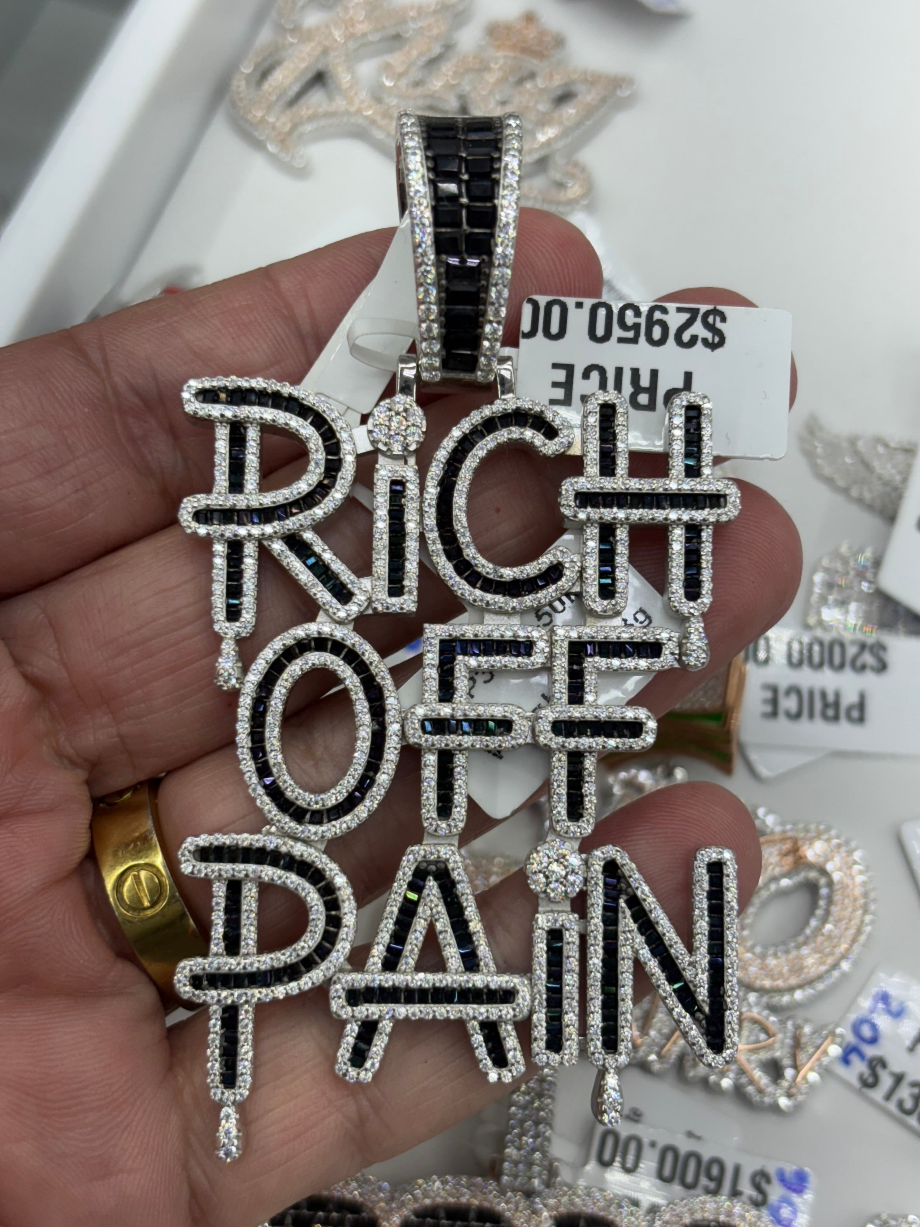 Rich off pain pendant