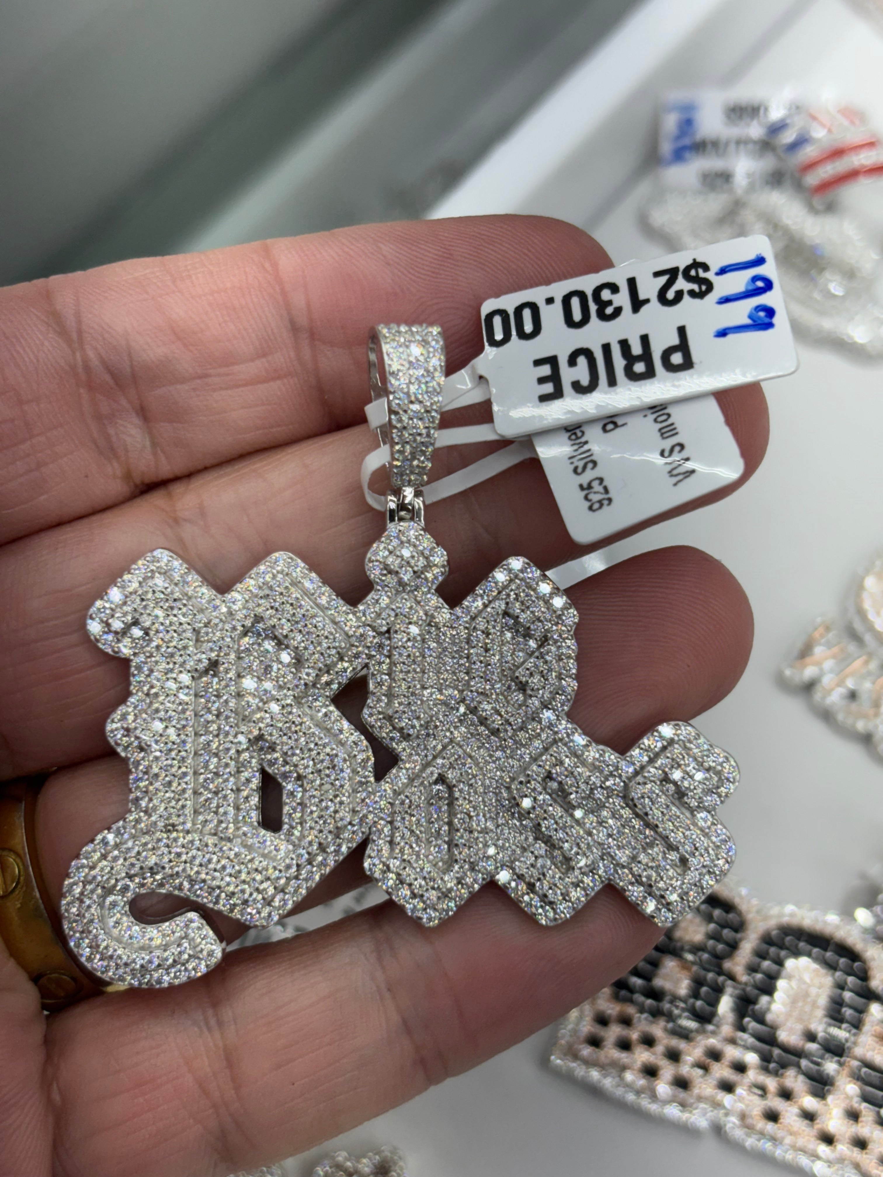 Big boss pendant