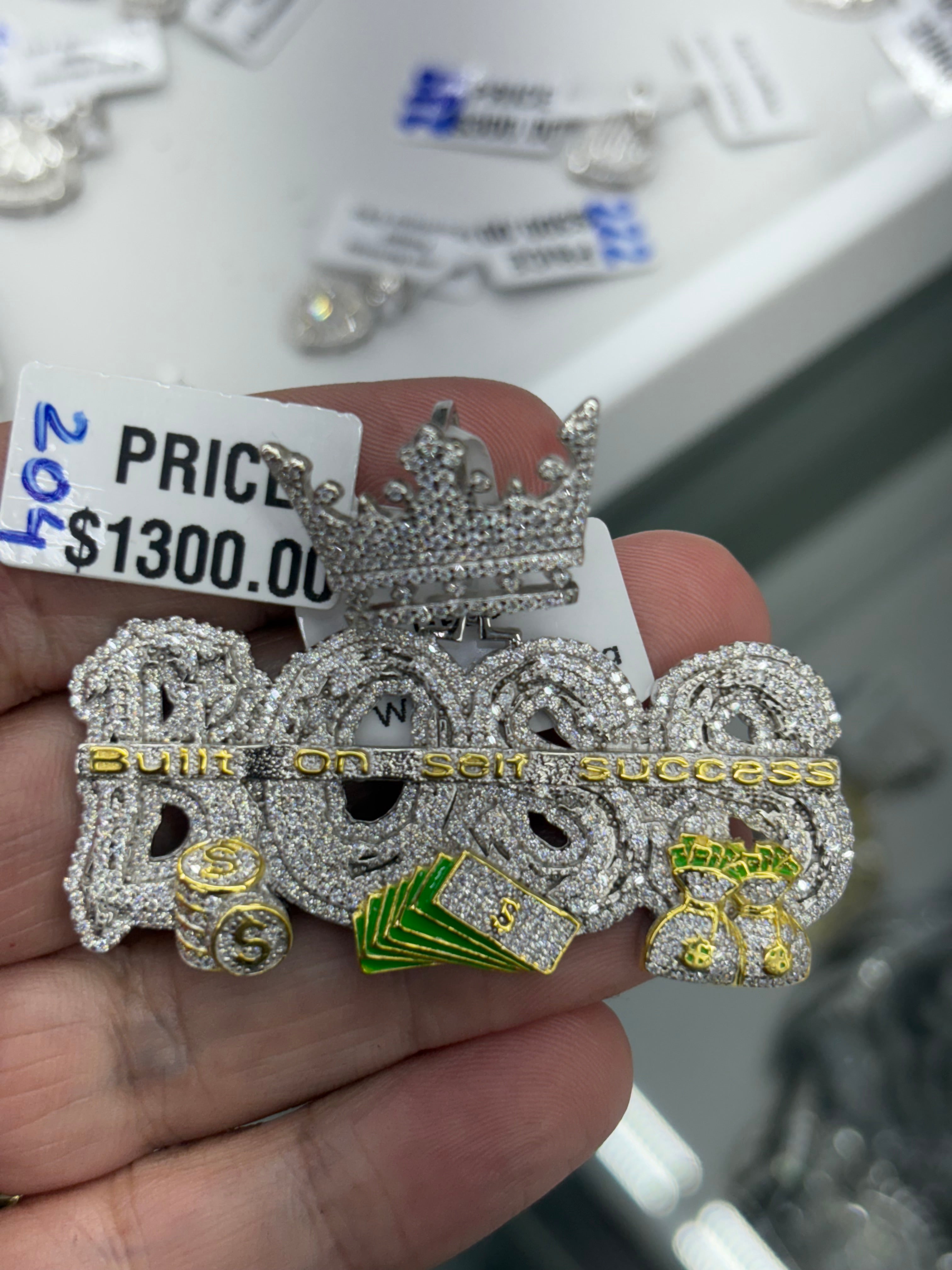Crown boss pendant