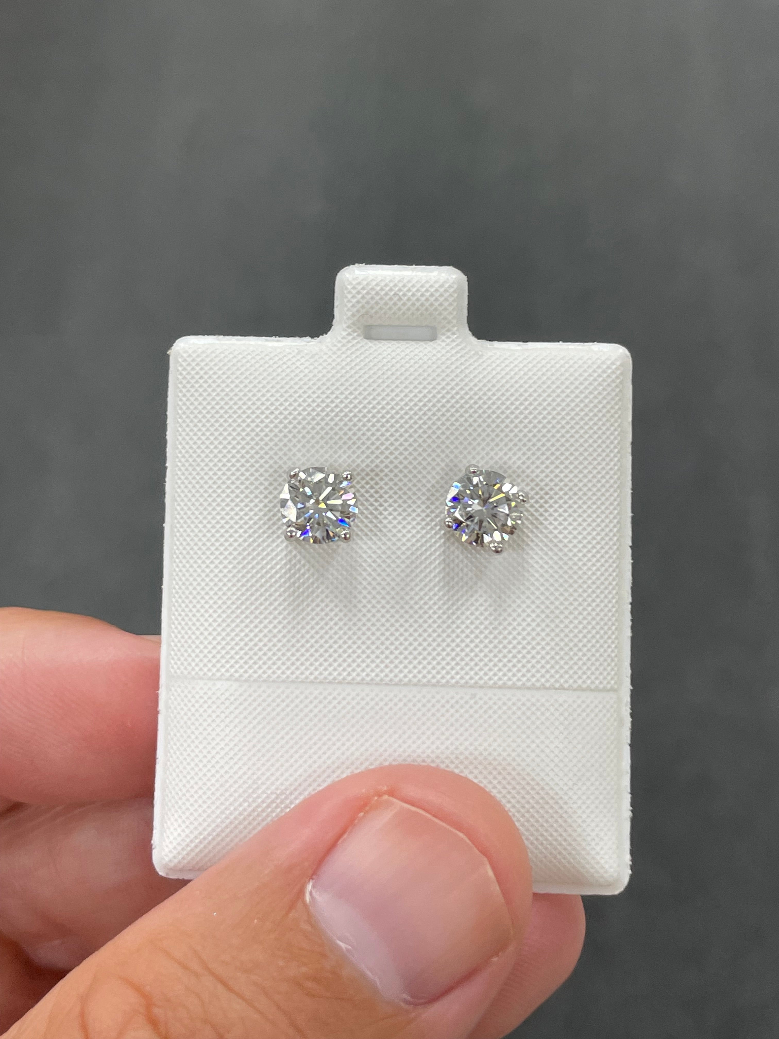 925 silver vvs moissanite stud earrings