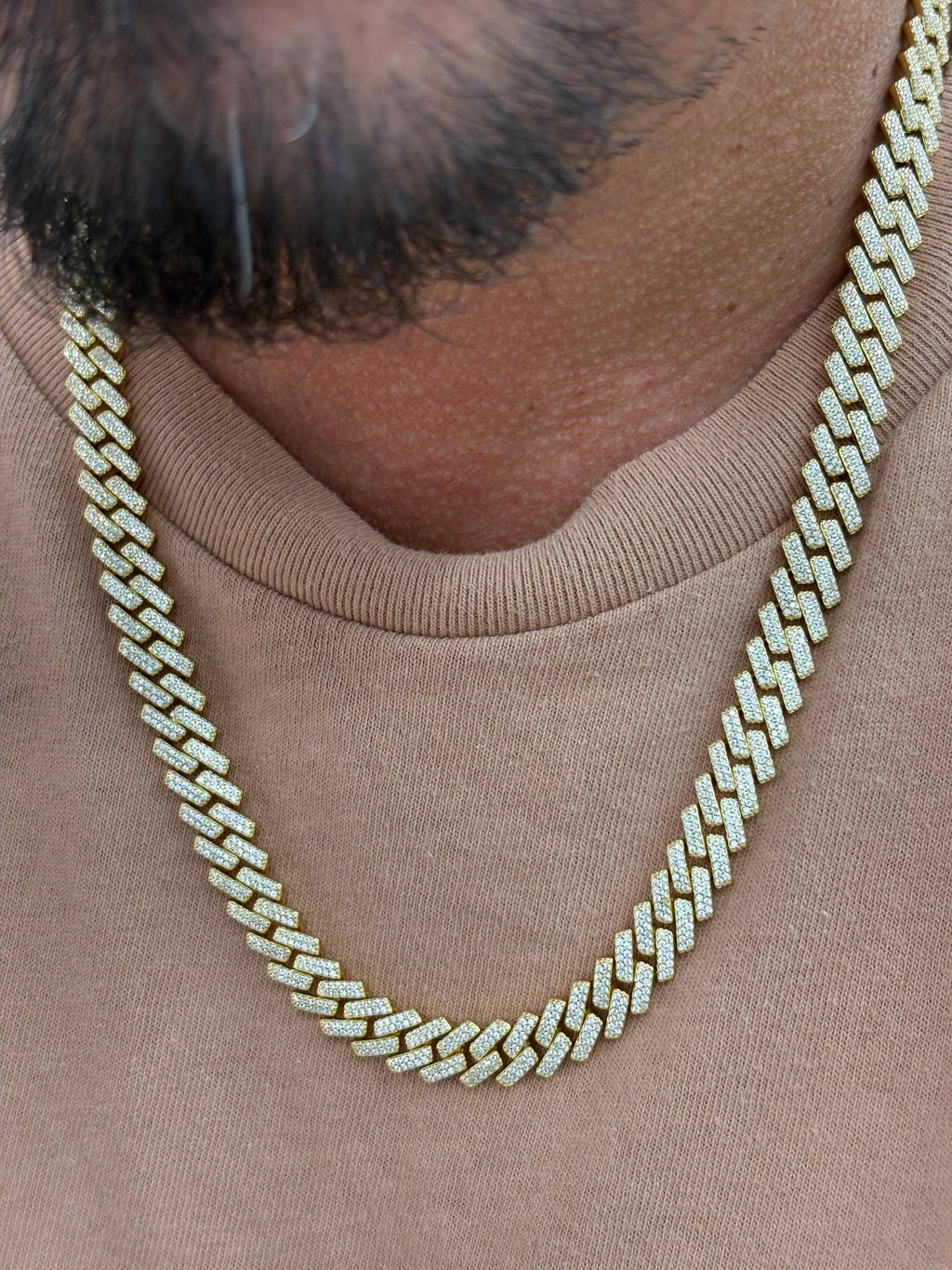 10mm sharp edge mossanite cuban chain